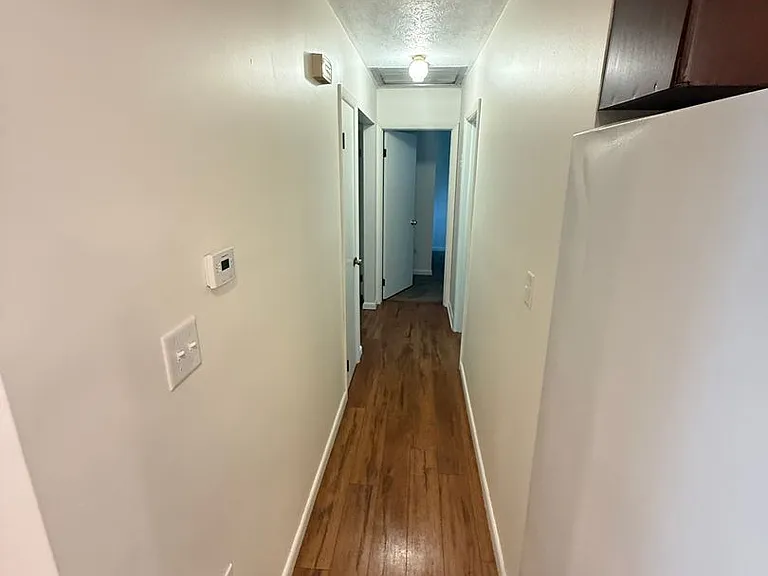825 S Luster Ave — Photo 18