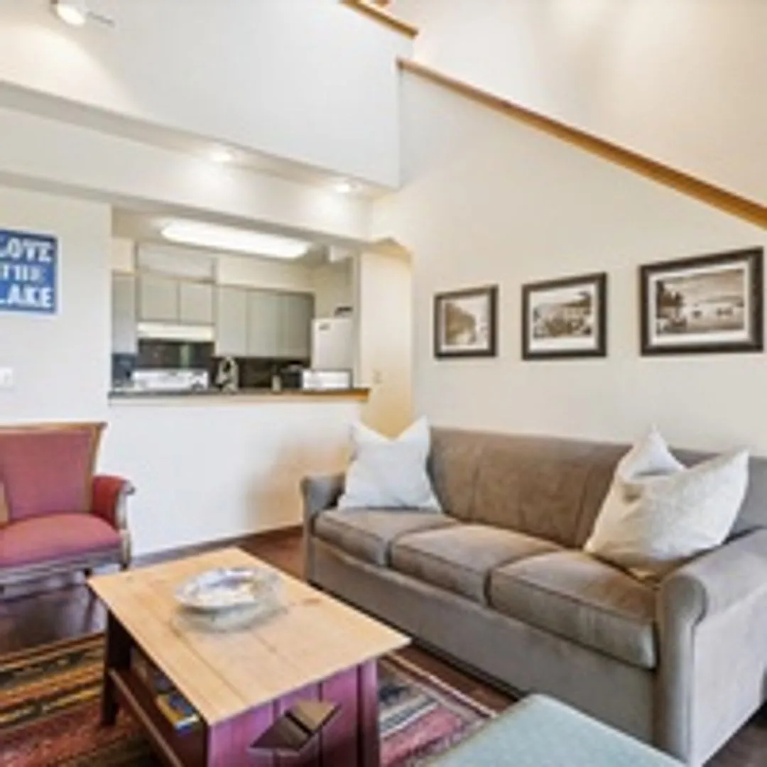 The Villas Ski Lease — Photo 2