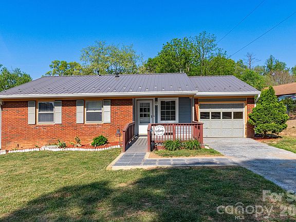 2nd image of 30 Compton Dr