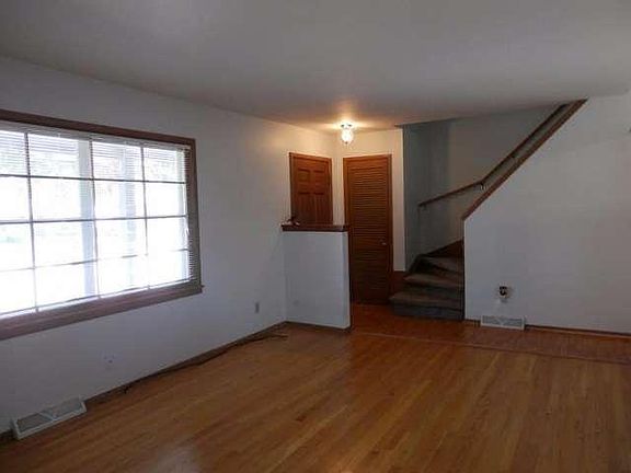 2nd image of 1125 S 122nd St