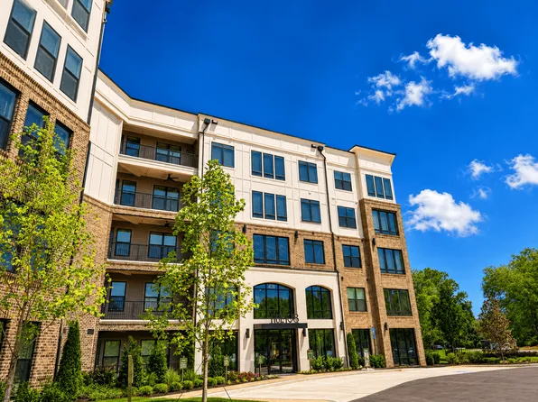 Rue 108 Luxury Apartments