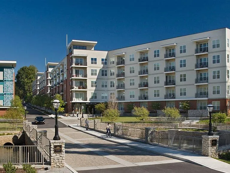 Glenwood Park Lofts — Photo 4