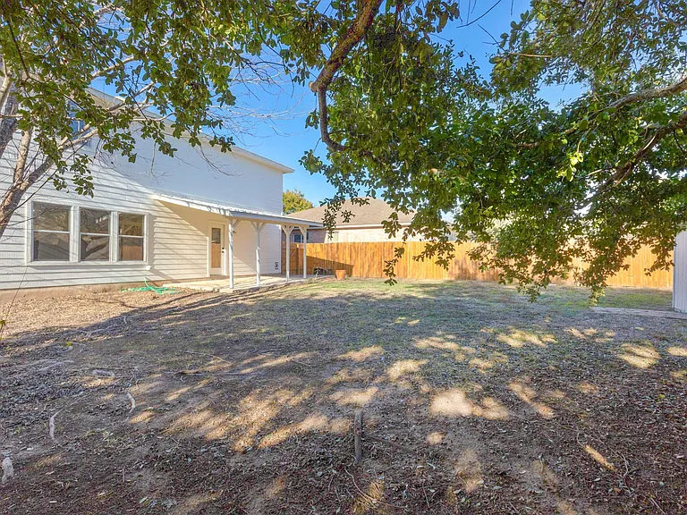 100 Casper Cv — Photo 22