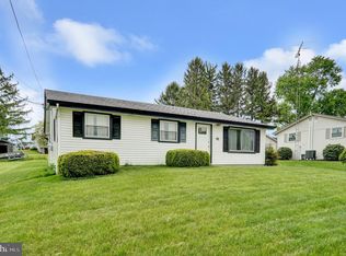 41 Peanut Dr, Hanover, PA 17331