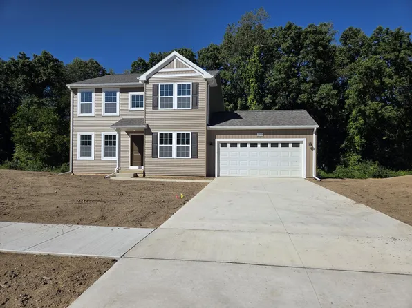 1099 Ridgetop Cir, Kalamazoo, MI 49009