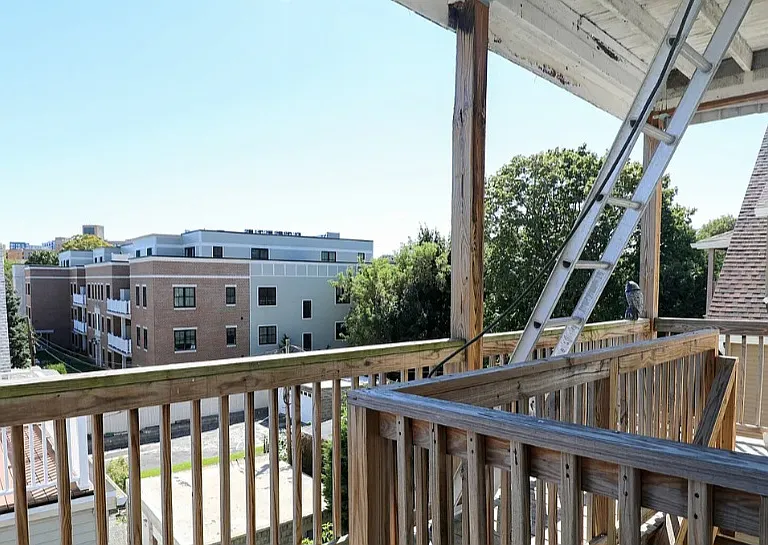 51 Leicester St #2 — Photo 8