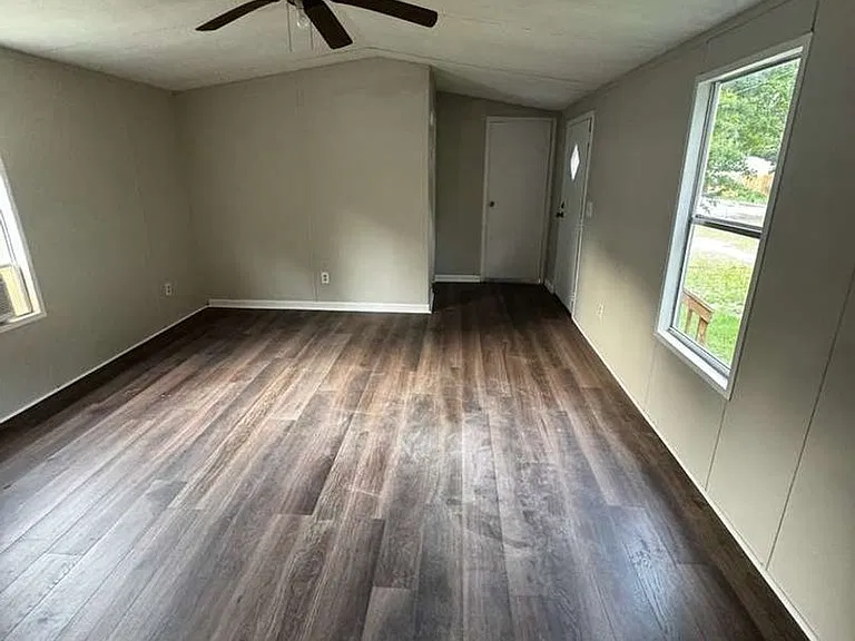 4901 Madison Dr — Photo 2