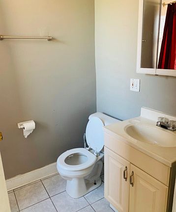 4th image of 8120 S Maryland Ave APT 2