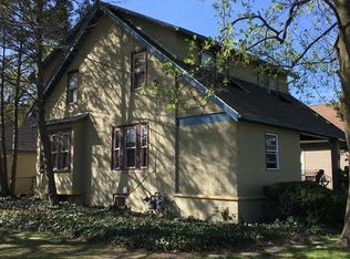 28 E Oakland Ave, Oaklyn, NJ 08107