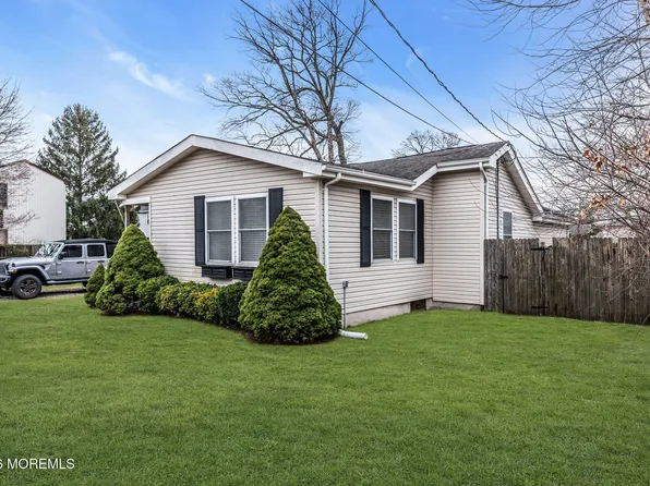 203 Arkansas Avenue, Toms River, NJ 08753