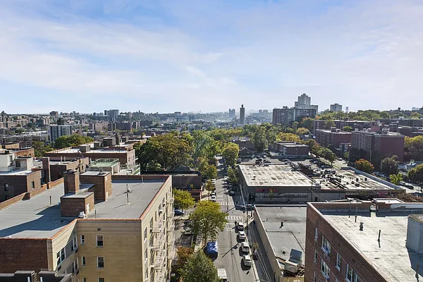 Sold by Compass | media 23