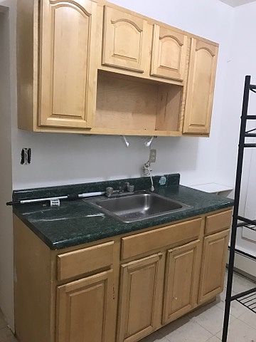 2nd image of 1070 E Main St #4