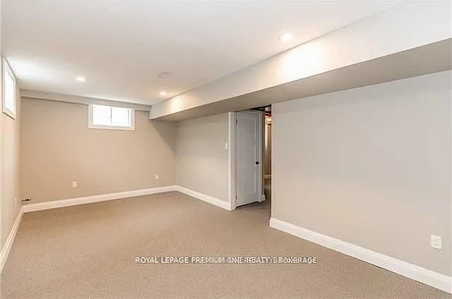 80 Wessenger Dr — Photo 10