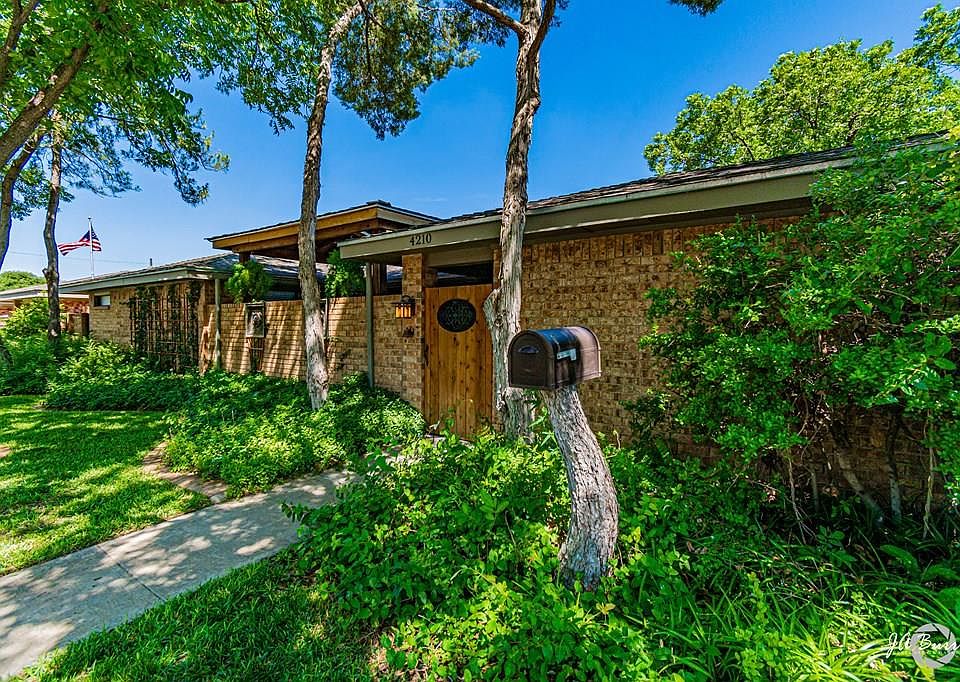 1st image of 4210 Saint Andrews Dr