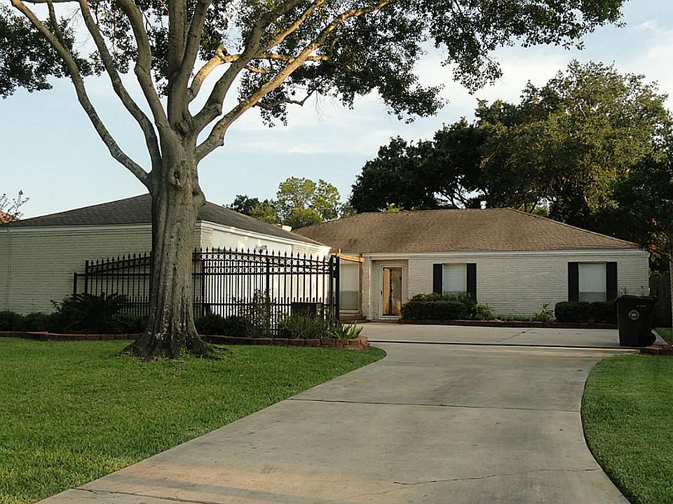 1st image of 3010 Montford Ct