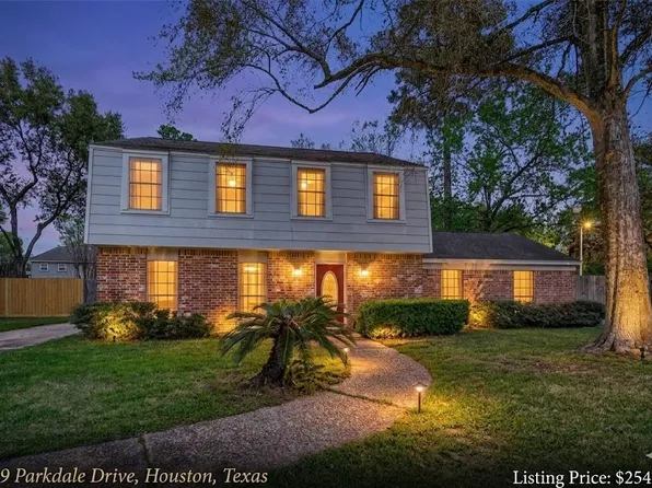 2239 Parkdale Dr, Humble, TX 77339