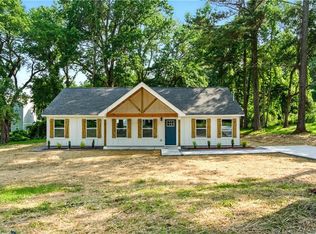 124 Sims Dr, Hiram, GA 30141