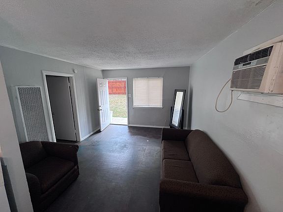 4th image of 6641 San Pedro Ave #6641