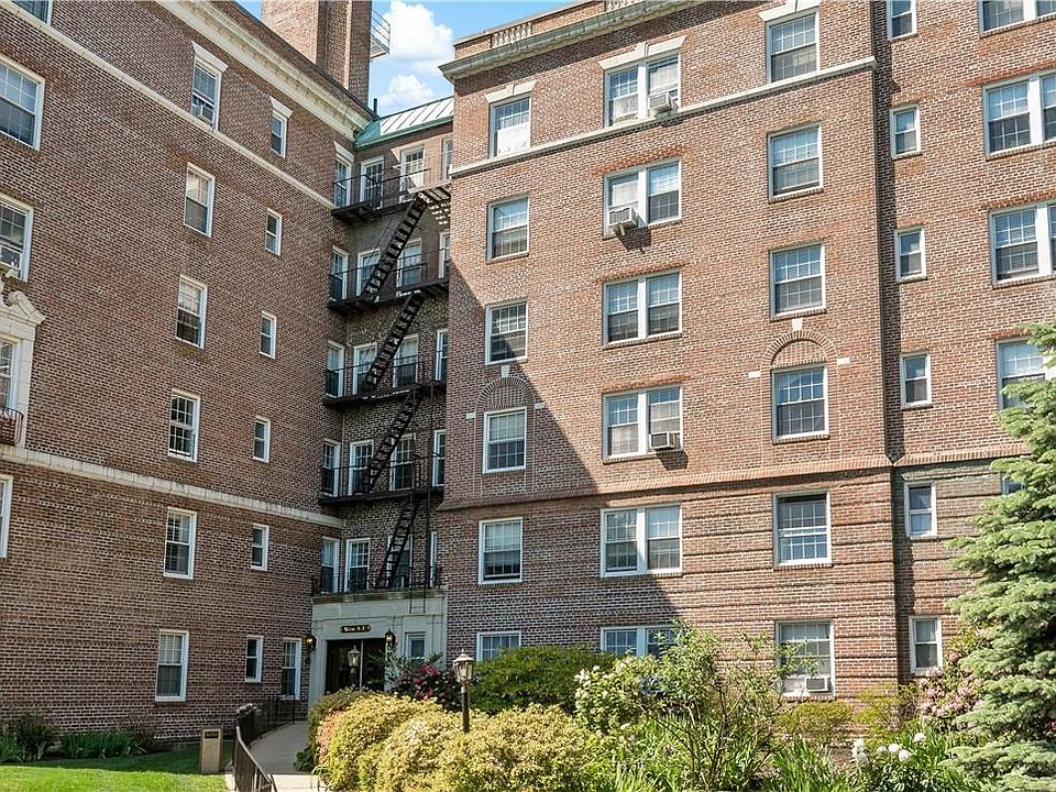 1st image of 300 S Broadway #3-E