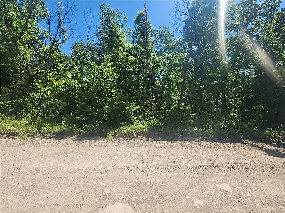 1st image of 34 Turner Dr