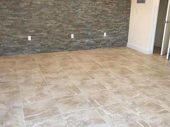2nd image of 801 51st St #2A