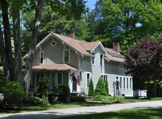 206 Cushing St, Hingham, MA 02043