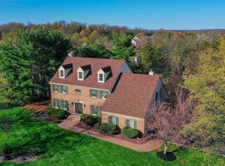 2 Dilts Ln, Hillsborough, NJ 08844