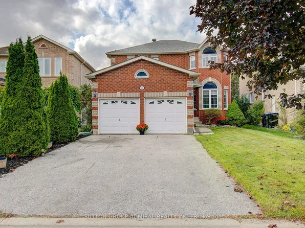40 Metcalfe Dr, Bradford West Gwillimbury, ON L3Z 3C7