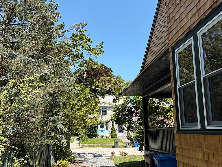 138 Arnold Ave — Photo 8