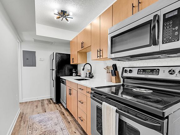 5th image of 2990 Rhodes Cir S APT 215