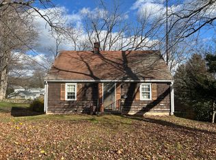 168 Wormwood Rd, Fairfield, CT 06824