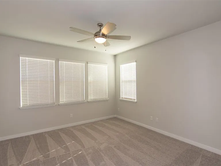 605 W South St #432 — Photo 18