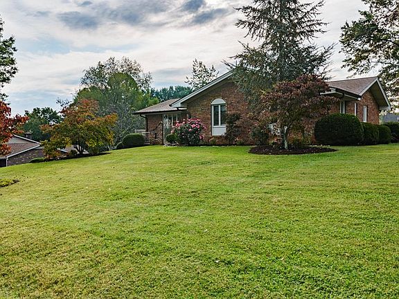 3rd image of 20010 McCray Dr