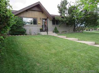 4918 Powderhouse Rd, Cheyenne, WY 82009