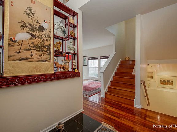 3rd image of 1707 Astor Ave