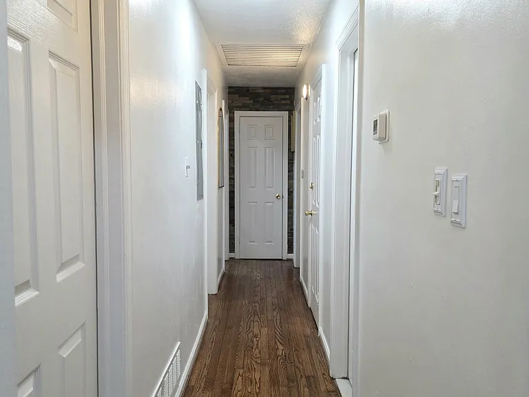 3596 Indian Rock Rd SW — Photo 8