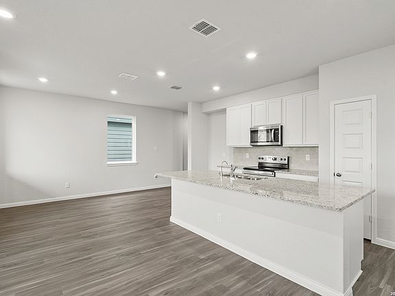 4th image of 10123 Carnelian Cove