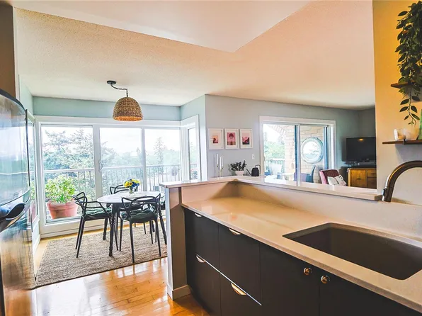 4030 Quadra St #604, Saanich, BC V8X 1K2