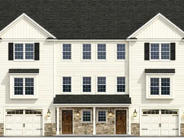 147 Chestnut St #B, Foxboro, MA 02035