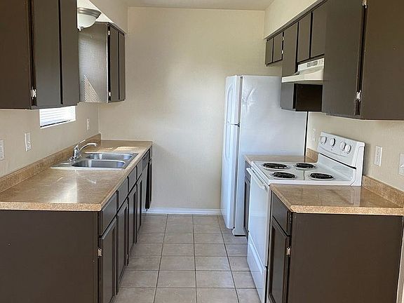 4th image of 1507 Vail St APT A