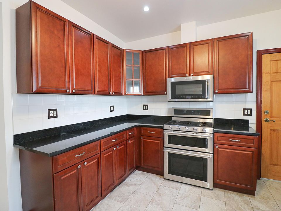 Immaculate Kitchen