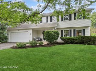 1109 E Gartner Rd, Naperville, IL 60540