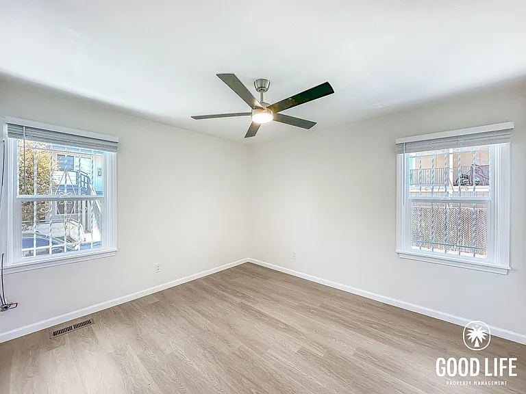 252 G St — Photo 5
