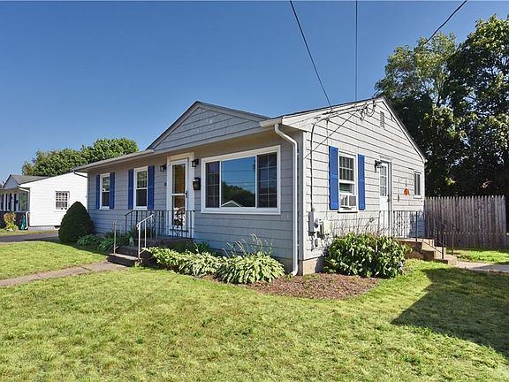 2nd image of 18 Lorraine Ave