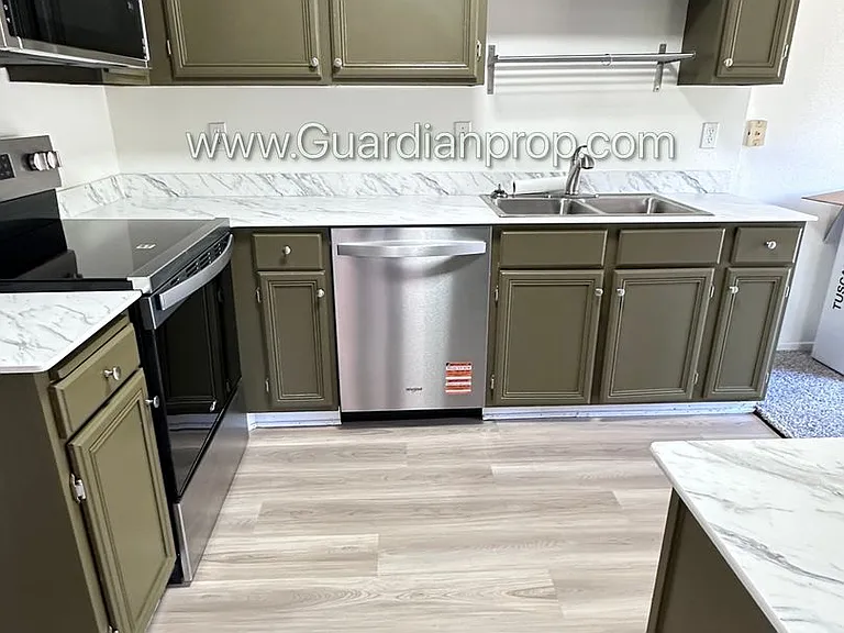 1808 Knox Dr — Photo 1
