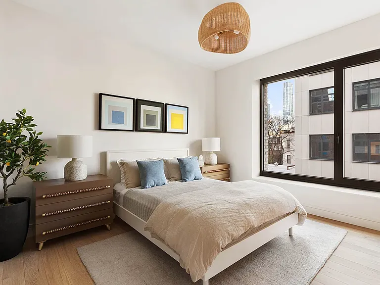 428 W 19th St #8D — Photo 5