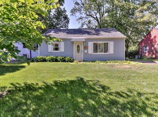 811 Hawthorne Dr, Urbana, IL