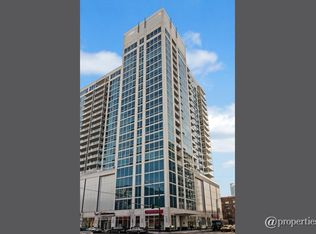 757 N Orleans St #1010, Chicago, IL