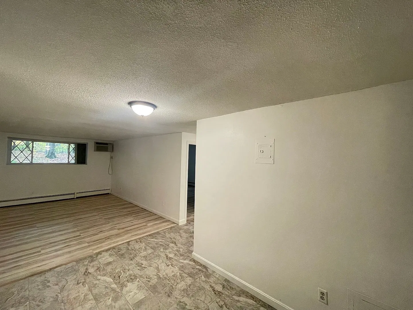 2 bed, 1.0 bath, 800 sqft, $2,200 — Photo 3