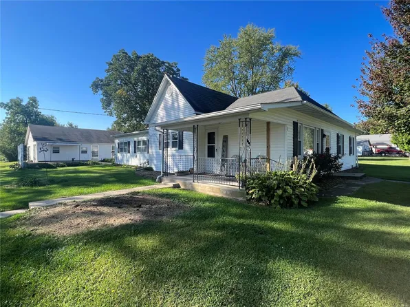 312 E 2nd St, New London, MO 63459